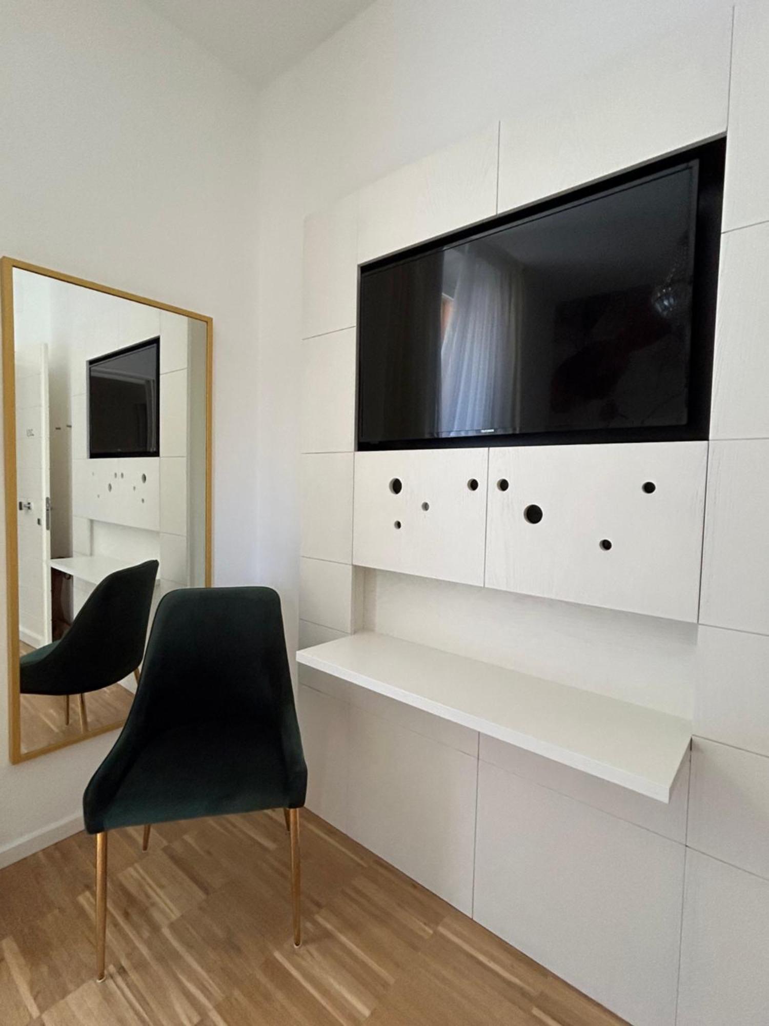 Maison Fleurie Bed & Breakfast 3*